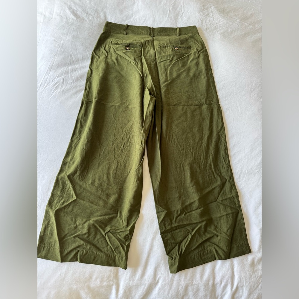 Madewell Olive Green Cropped Pants - Picture 5 of 8